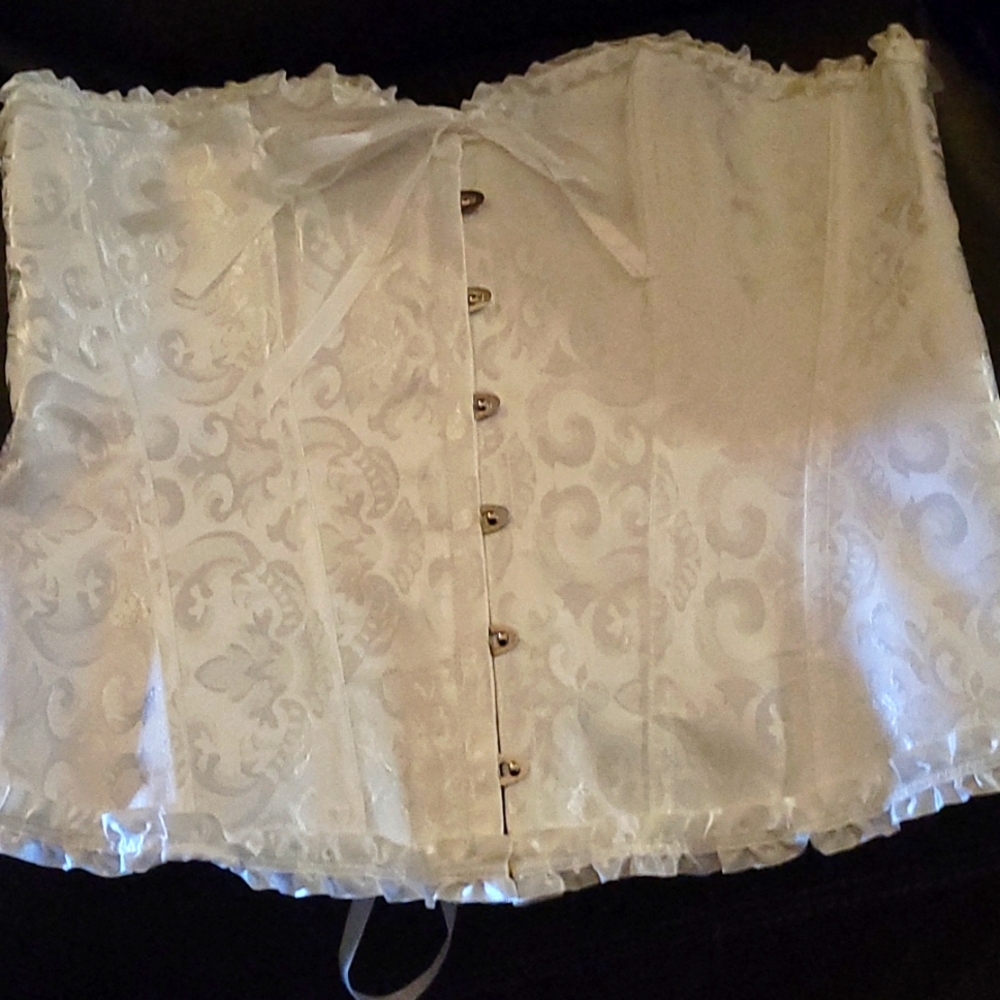 Bustier size 3XL gorgeous white satin